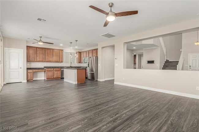 Building Photo - 788 Forest Peak St