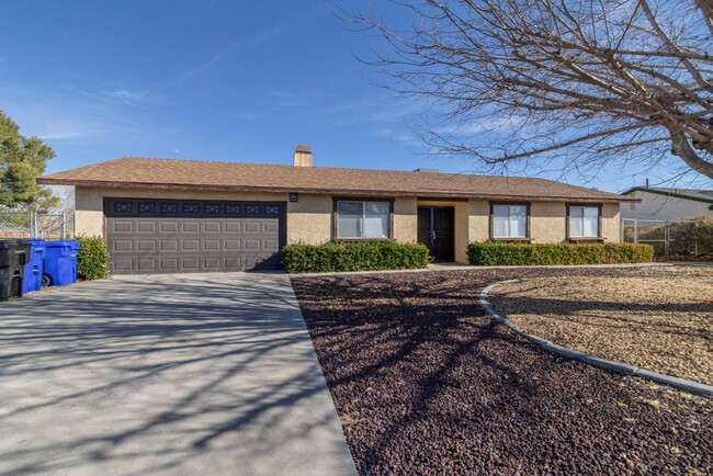 Primary Photo - Adorable Apple Valley Home