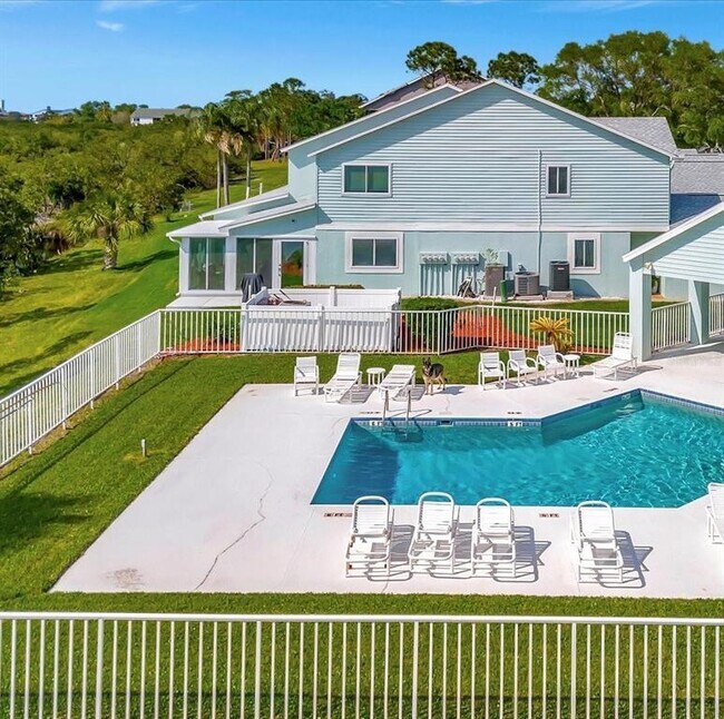 Building Photo - 9558 Tara Cay Ct