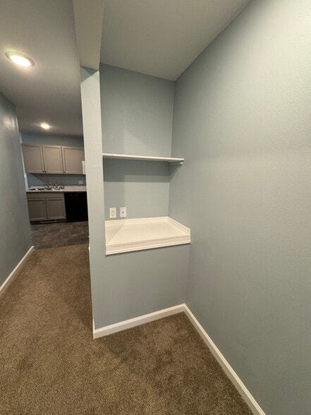 Building Photo - 1838 Phillips Ave