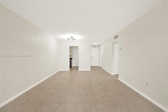 Building Photo - 14500 SW 88th Ave