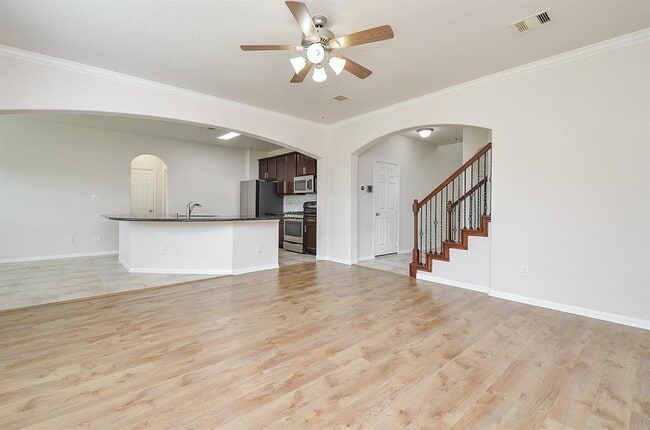 Building Photo - 5610 White Camelia Ct