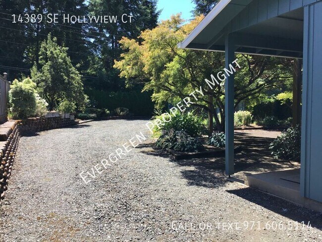 Building Photo - Amazing Damascus Ranch House! $3,195 3BD/2...