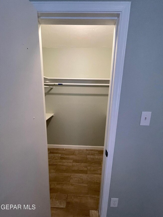 Building Photo - 1516 Greg Powers Dr