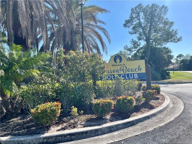 Building Photo - 3701 NW Willow Creek Dr