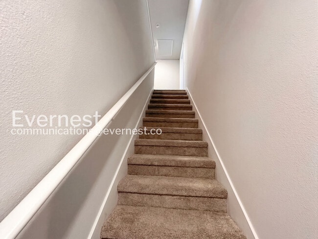 Building Photo - 4 Sea Ship Pl