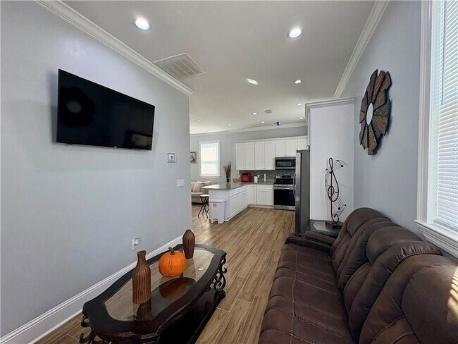 Building Photo - 3103 Cherry St