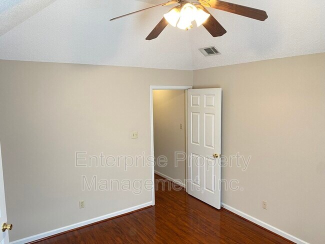 Building Photo - 3794 Walden Meadow Dr