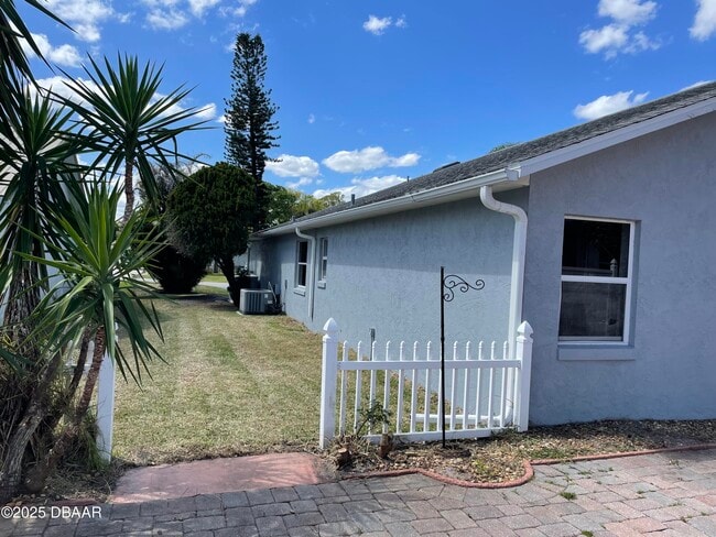 Building Photo - 5426 Landis Ave