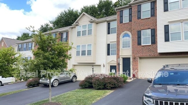 Building Photo - 261 Corey Dr