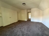 Building Photo - 43 Spruce St