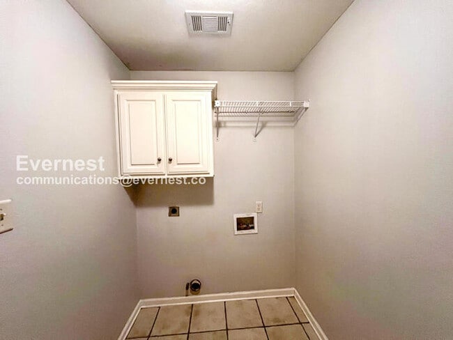 Building Photo - 93 Rosebud Cir