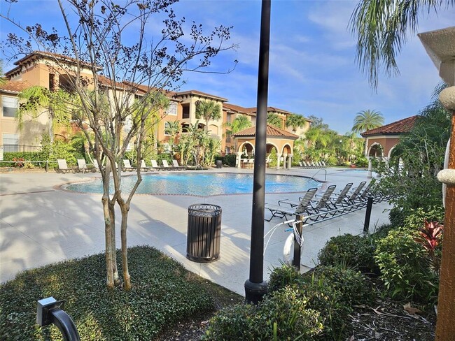 Building Photo - 5542 Metrowest Blvd