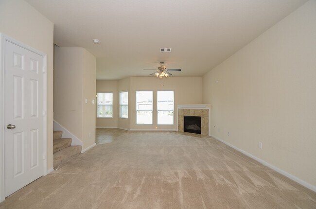 Building Photo - 14935 Vinegrove Falls Ct