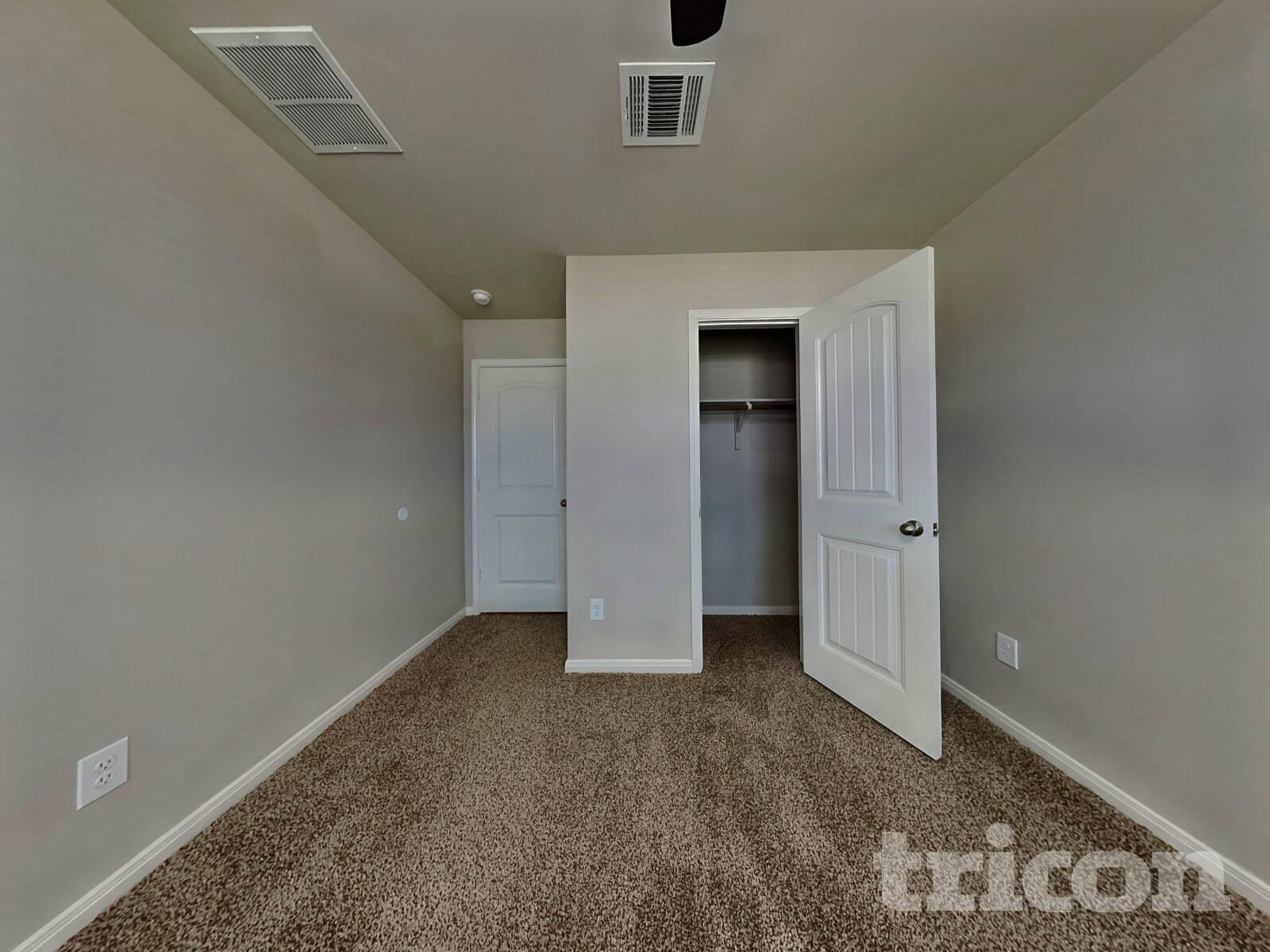 Building Photo - 128 Pronghorn Cir