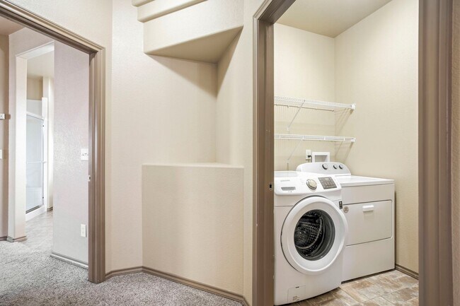 Building Photo - Ranch Style 4 Bedroom Home in Cordera...sh...