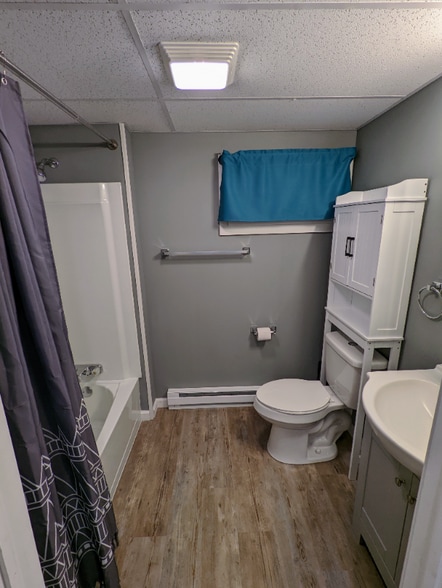 Building Photo - 39 Queen St