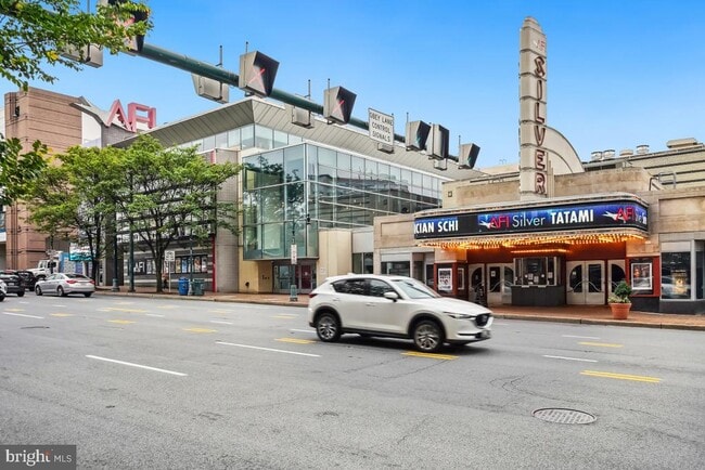 Building Photo - 7607 Eastern Ave NW