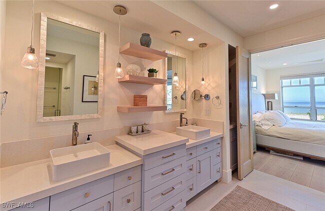 Building Photo - 265 Barefoot Beach Blvd
