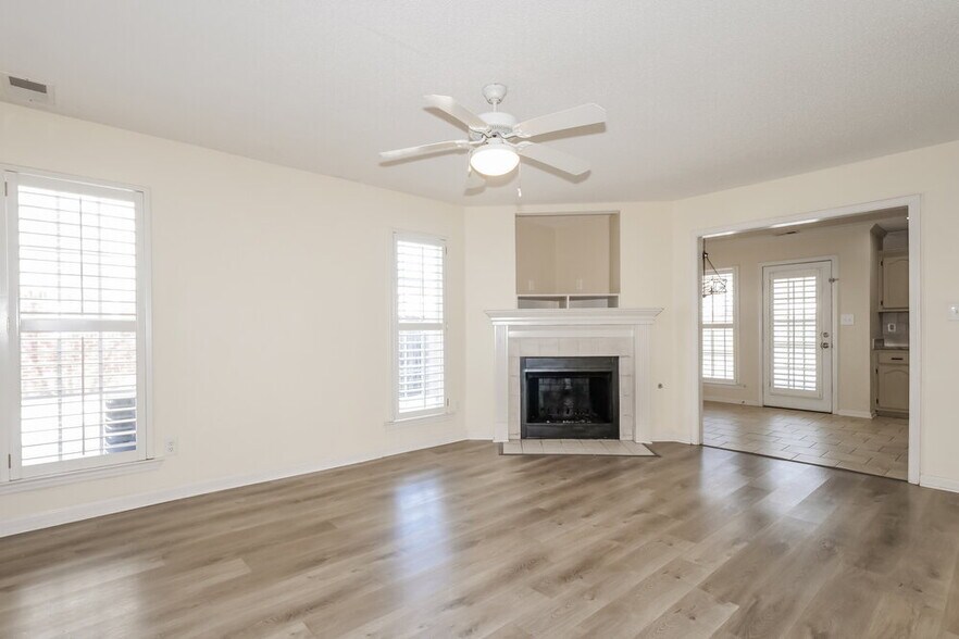 Building Photo - 5388 Evening Mist Dr