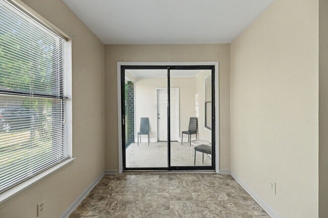 Building Photo - 5225 Marseilles Dr