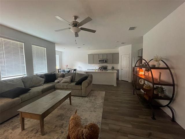 Building Photo - 1202 Sequoia Ln