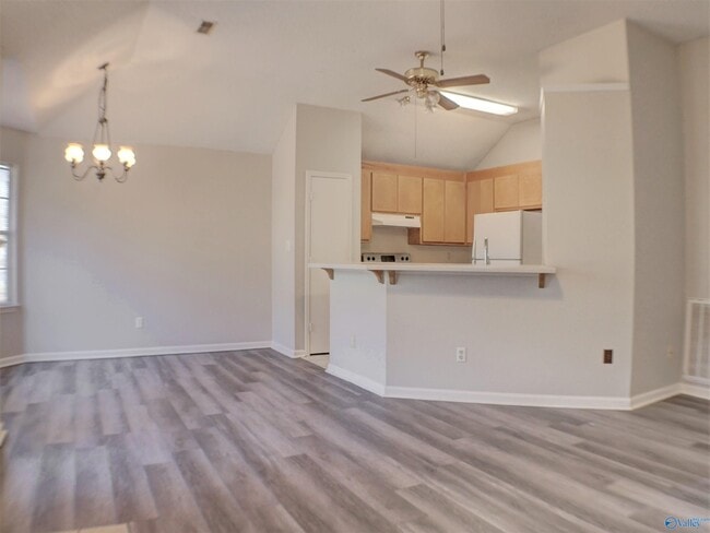 Building Photo - 106 Yellowwood Ct