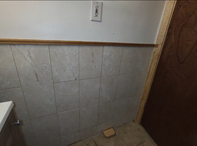 Building Photo - 3 Church St