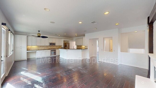 Building Photo - Beautiful Home in Eastside Coast Mesa