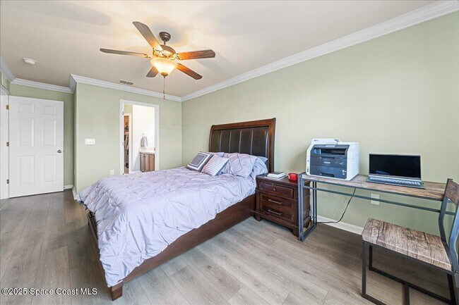 Building Photo - 1345 Lara Cir