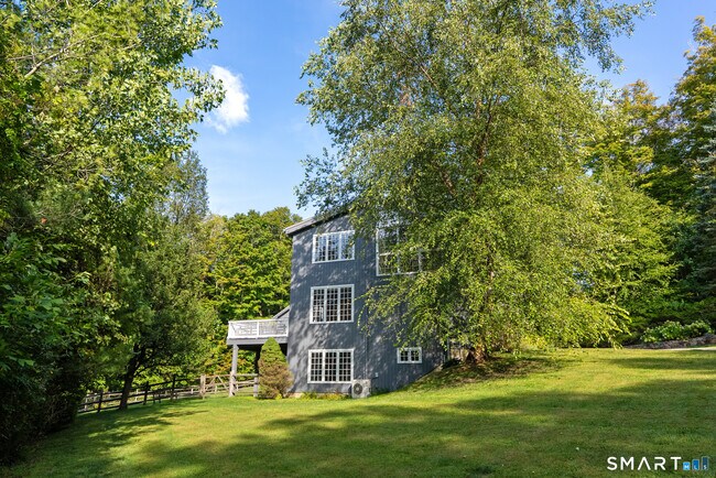 Building Photo - 84 Gunn Hill Rd