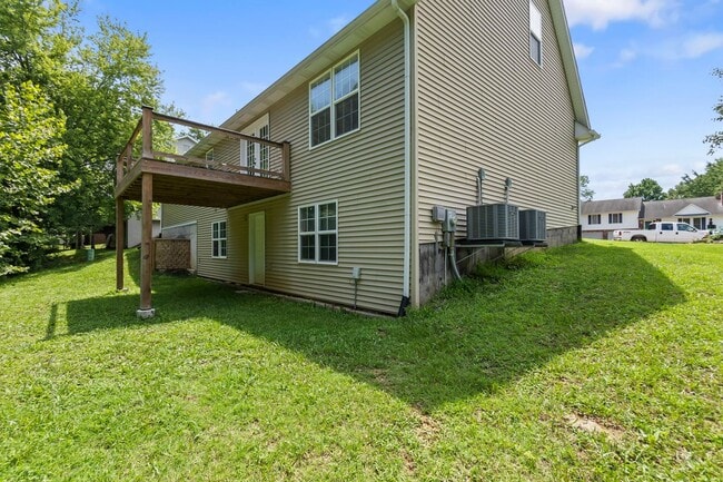 Building Photo - House In Jackson