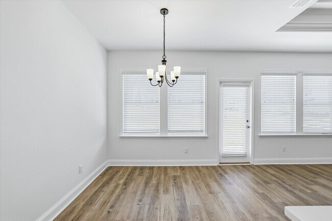 Building Photo - 201 Ursaline St