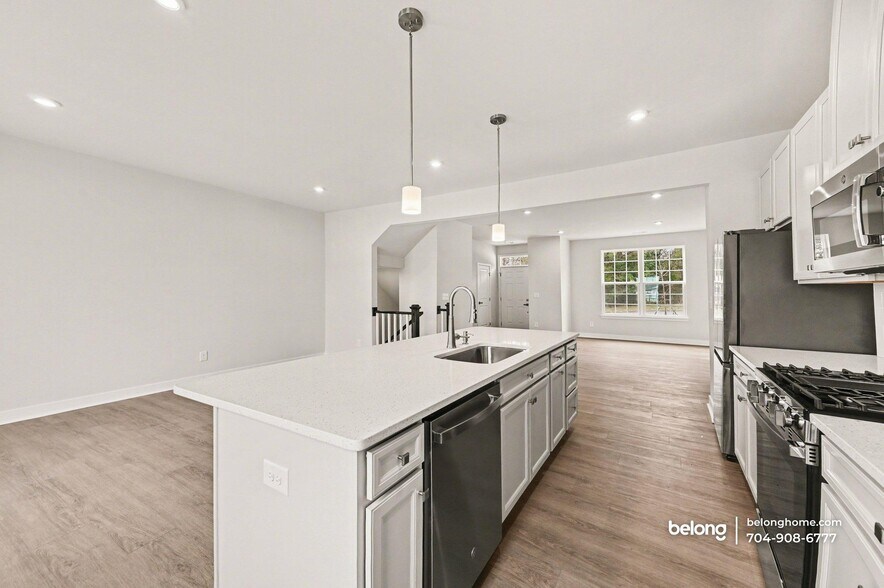 Building Photo - 7631 Griffins Gate Dr SW