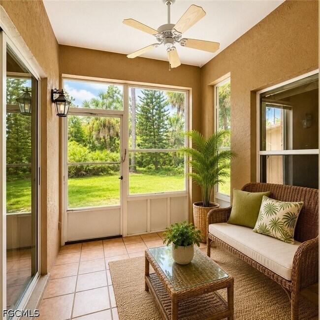 Building Photo - 10716 Blue Bimini Cir