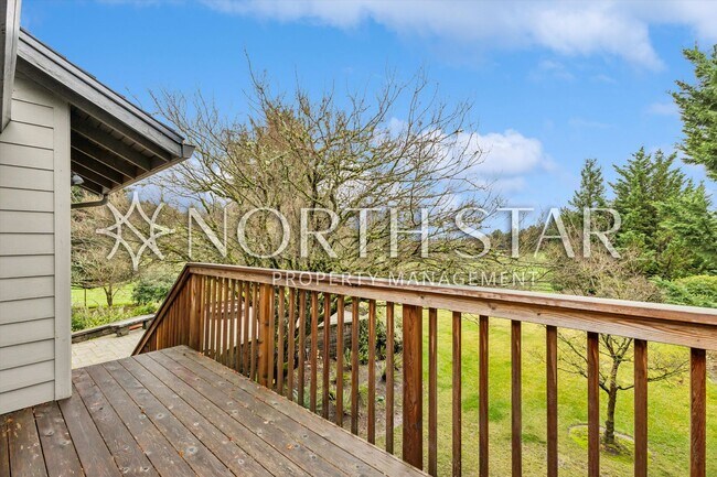Building Photo - Escape to the Country, Spacious Contemporary in Wilsonville with Shop