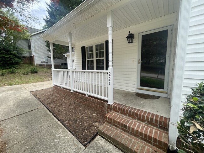 Building Photo - 3 bd 2 ba ranch in Wake Forest with a garage
