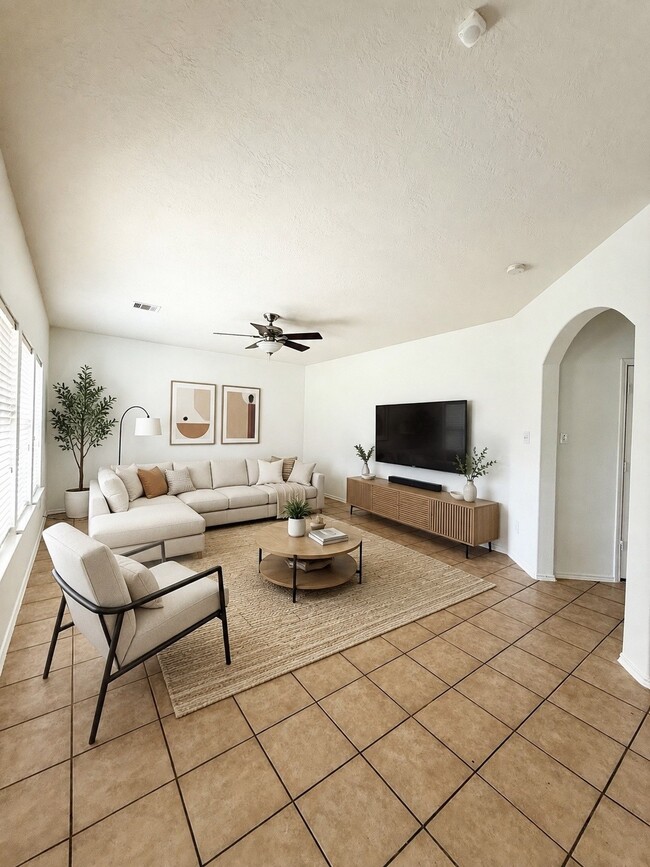 Building Photo - 24623 Colonial Maple Dr