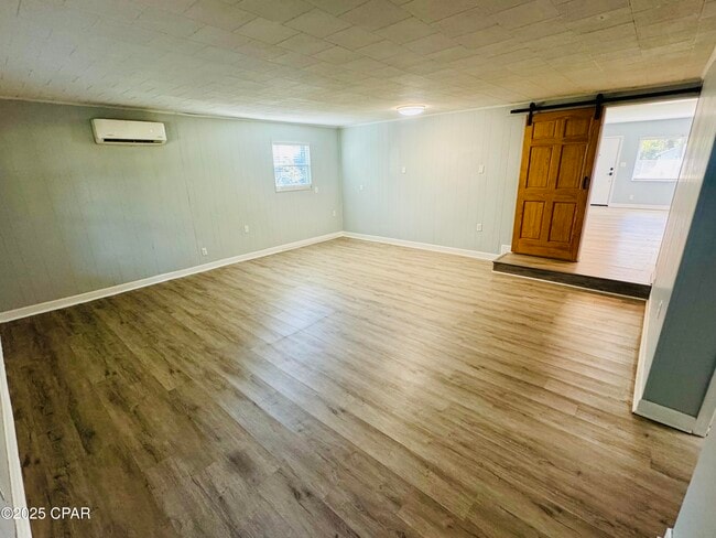 Building Photo - 1606 Fairland Ave