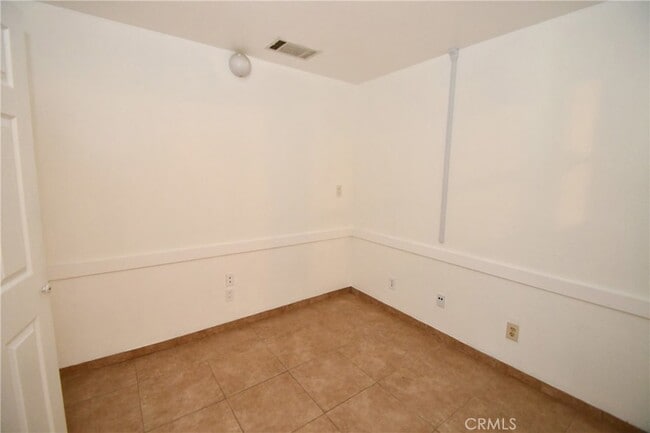 Building Photo - 14103 Fonthill Ave