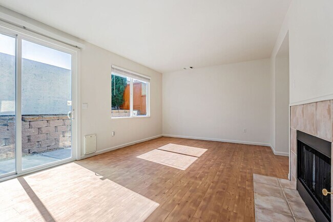Building Photo - Freshly Renovated Single-Family Home for Rent