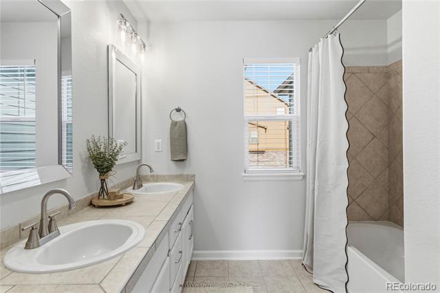 Building Photo - 3797 Windriver Trl