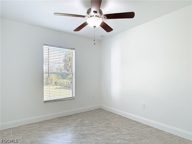 Building Photo - 18522 Robinson Ave