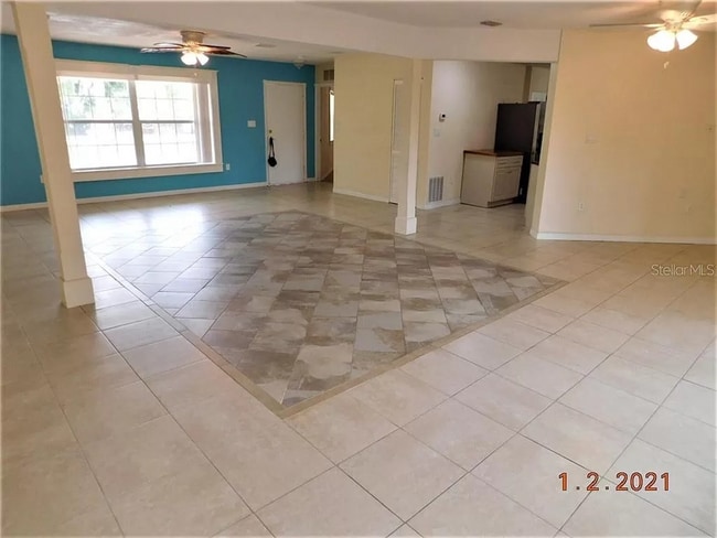 Building Photo - Charming 3-Bedroom Home with Modern Upgrades and Bay Views