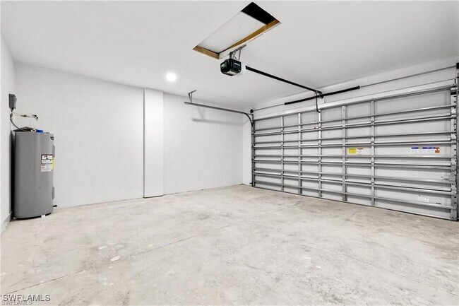 Building Photo - 310 Diplomat Pkwy E