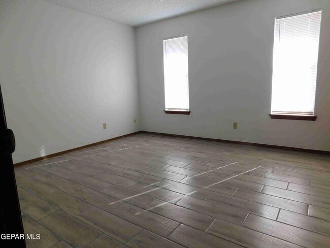 Building Photo - 11249 War Feather Dr