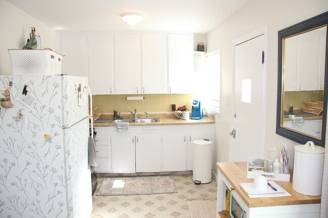 Building Photo - 2295 N Depew St