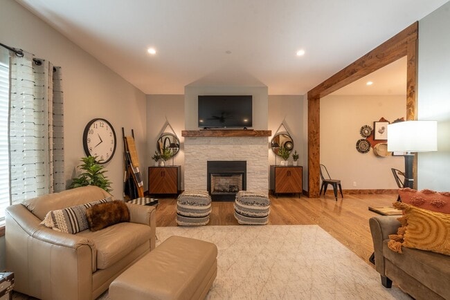 Building Photo - Brand New Home Located in the Heart of Winter Park!