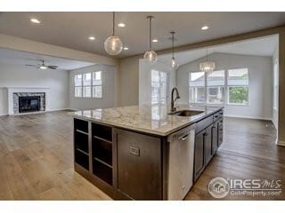 Building Photo - Large Executive Home for Lease