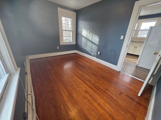 Building Photo - 45 Gifford Ave